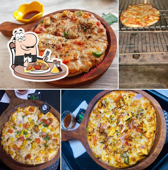 At The Local Café Dhanbad, you can enjoy pizza