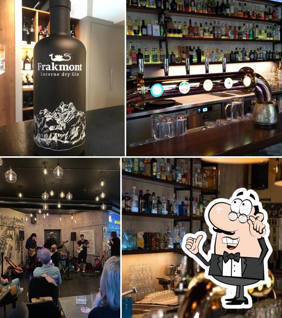 Siediti a un tavolo di Zentralbar