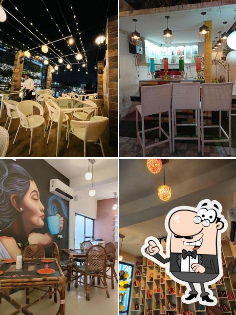 Check out how Cafe Pikkuli Kankarbagh looks inside