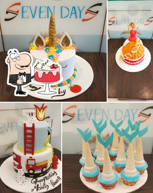 Red velvet cake at Seven Days Cafe - Gurunank Colony