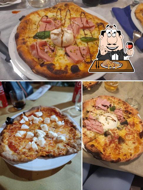 Prova una pizza a Pizzeria Trattoria Zi` Rocc