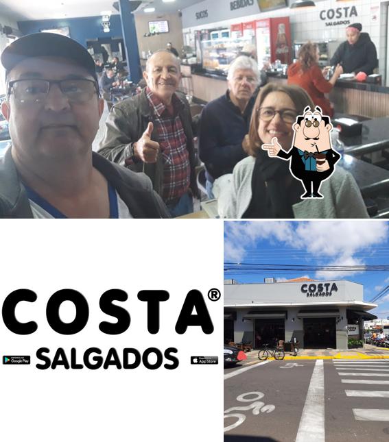 Costa Salgados fornece uma variedade de drinques