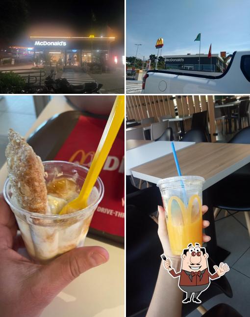 A foto da comida e exterior no McDonald's