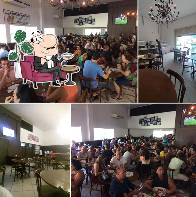 O interior do Spetto Restaurante e Churrascaria
