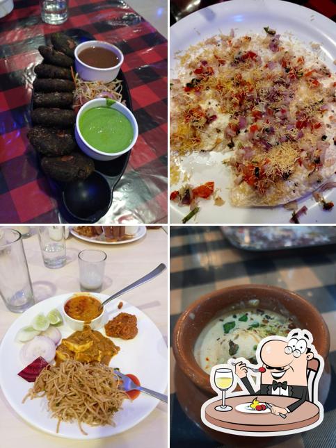 Food at M P Dhaba - Veg Dhaba in Raipur Rooms Available 24*7 Birthday Party Hotel In Tatibandh