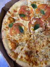 Lunatta pizzaria delivery