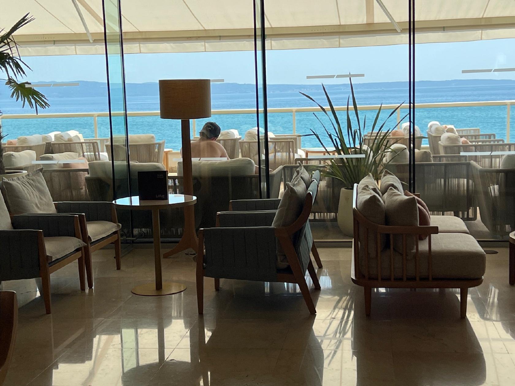 LaVue Bar