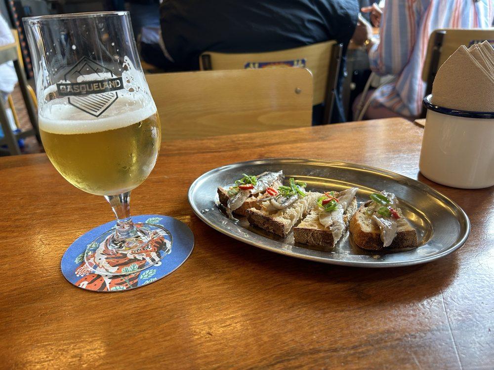 Perro Chico Bar