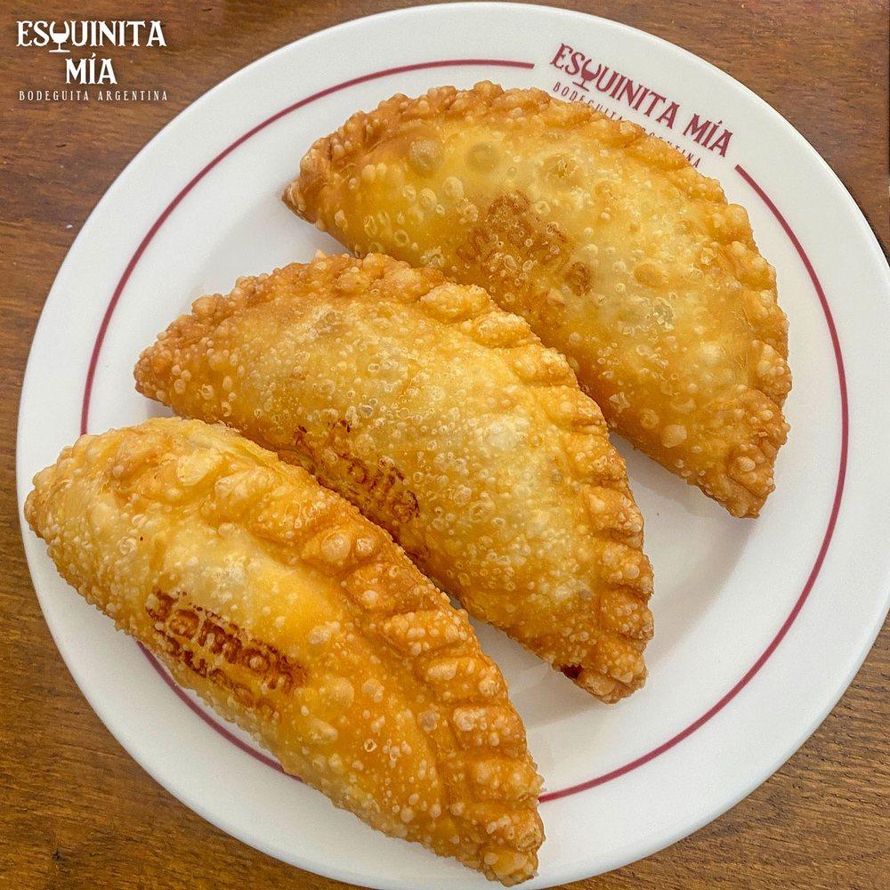 ESQUINITA MÍA