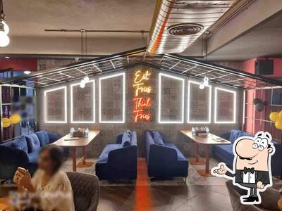 Check out how Cafe Gravity looks inside