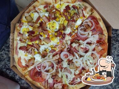 Escolha diferentes variedades de pizza