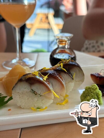 A Sushi UMAKA, vous pouvez prendre des sushis