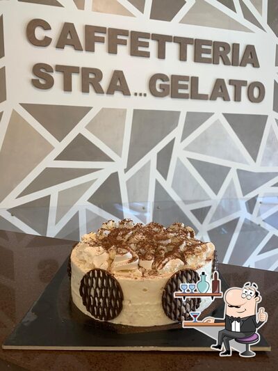 Gli interni di Gelateria Stra...gelato