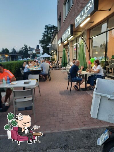 Dai un'occhiata agli interni di Kebaberia Reno