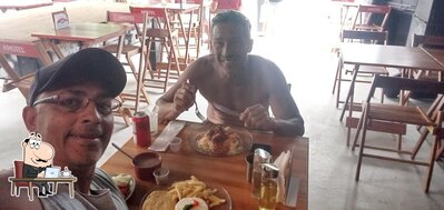 O interior do Bar do Marujo