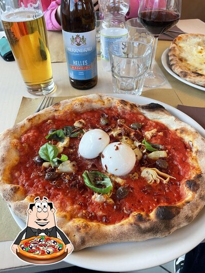 A Crancio, puoi prenderti una bella pizza