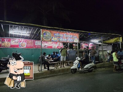 You can get some fresh air at the outside area of Manisha'z Kitchen 002