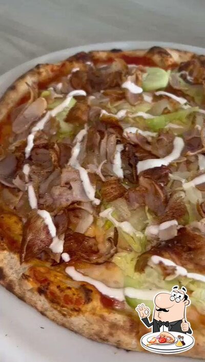 A Kebaberia Reno, puoi goderti una bella pizza
